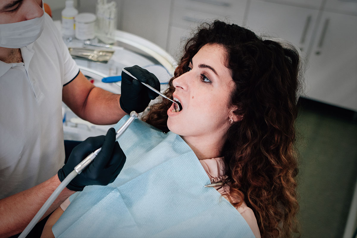 Single-Sitting-Root-Canal-Treatment
